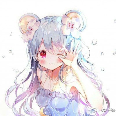 美女COS《巫师3》叶奈法惊艳绝伦 白嫩香肩紫眸勾人